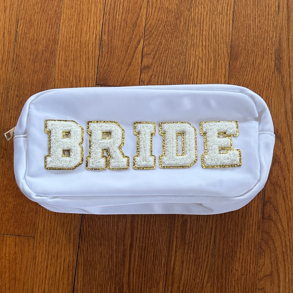 NWOT BRIDE White Bridal Makeup Bag with Gold Trim